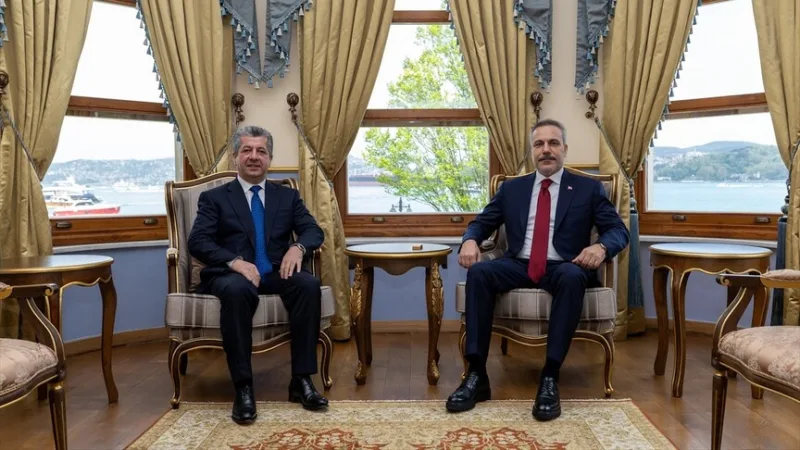 Minister spraw zagranicznych Fidan spotkał się w Stambule z premierem Regionu Kurdystanu Barzanim